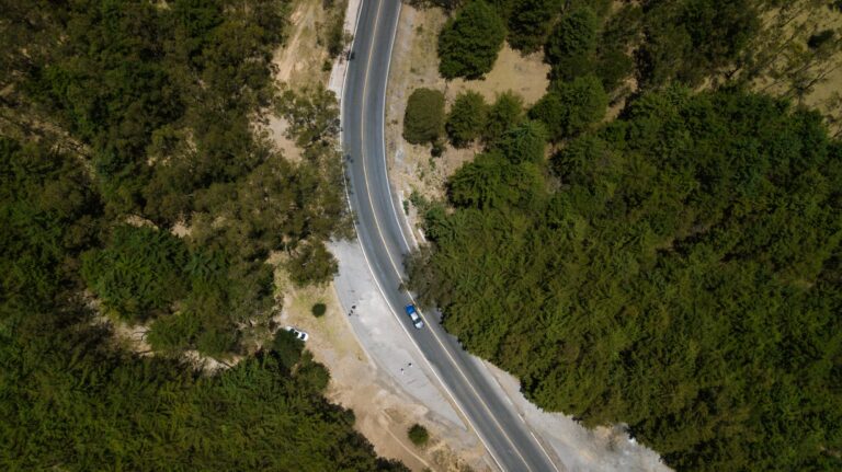 Cómo prepararte para un viaje largo en automóvil